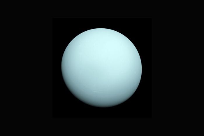 satelit planet uranus